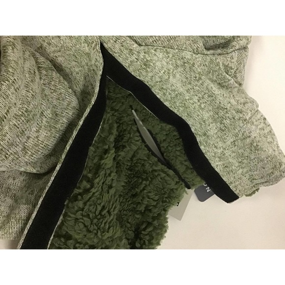 Large Polartec Fleece-lined Dog Coat, Sage Green - Picture 6 of 6